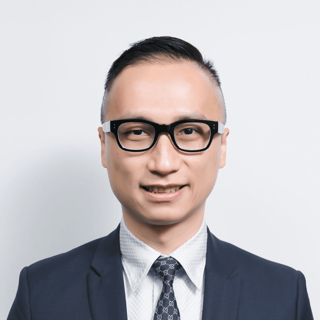 邱亮士